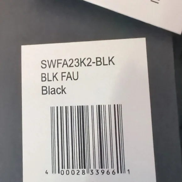 Shyanne Women's Faux Suede Laser Cutout Shacket size medium - Picture 6 of 6